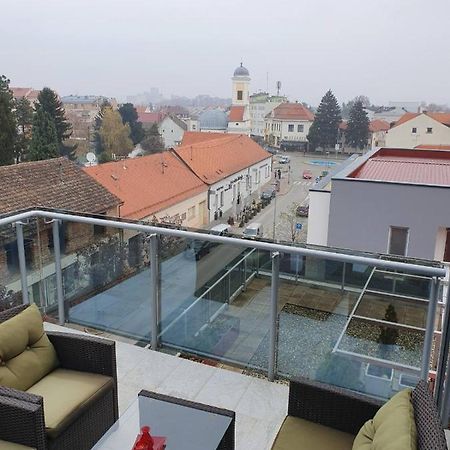 Penthouse Heart Of Slavonia **** Daire Ðakovo Dış mekan fotoğraf