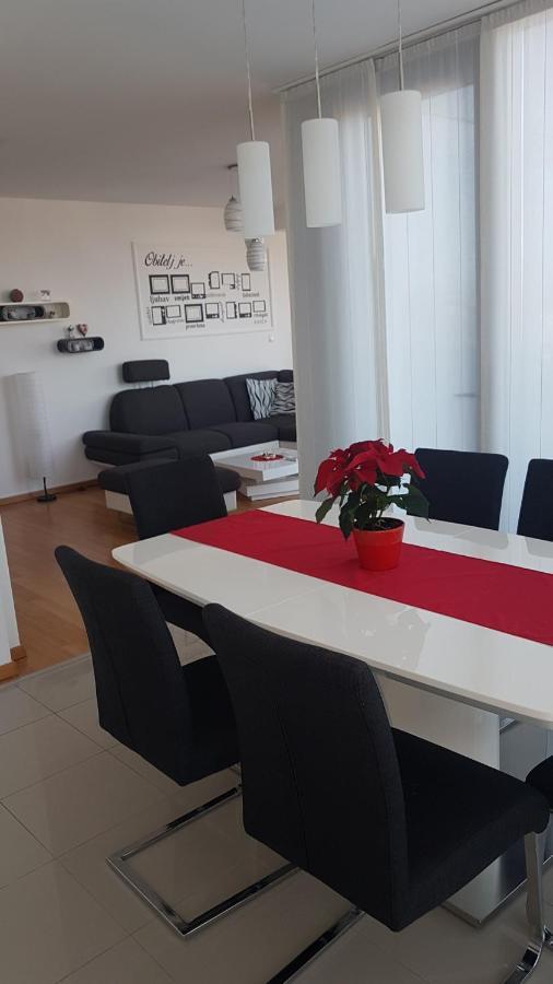 Penthouse Heart Of Slavonia **** Daire Ðakovo Dış mekan fotoğraf